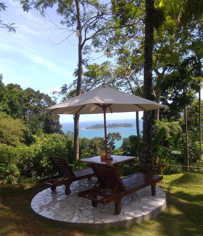 Air Manis Hillside Villa Cafe & Resto Padang  Extérieur photo