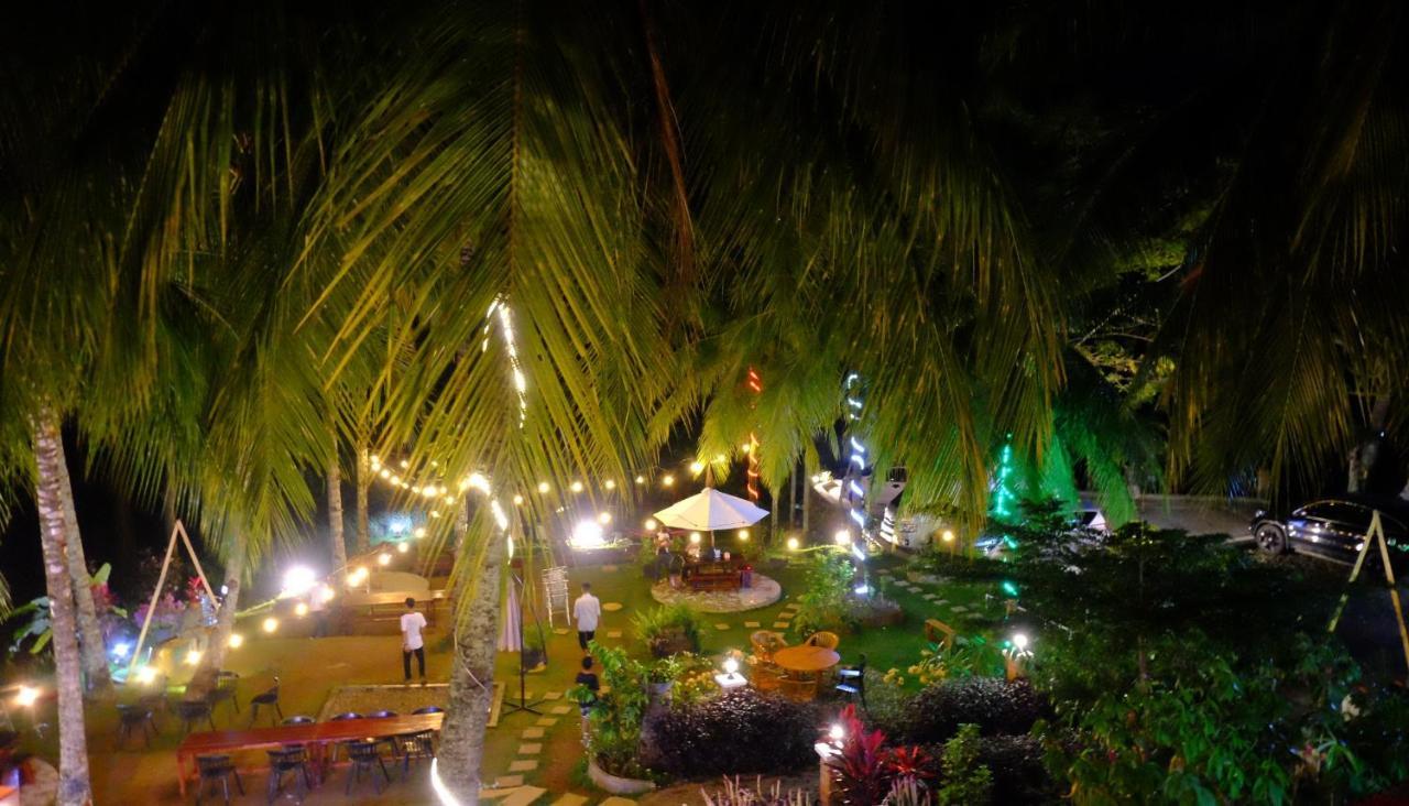Air Manis Hillside Villa Cafe & Resto Padang  Extérieur photo