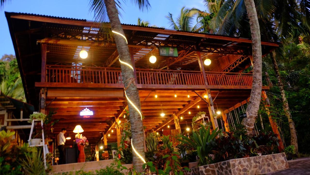 Air Manis Hillside Villa Cafe & Resto Padang  Extérieur photo