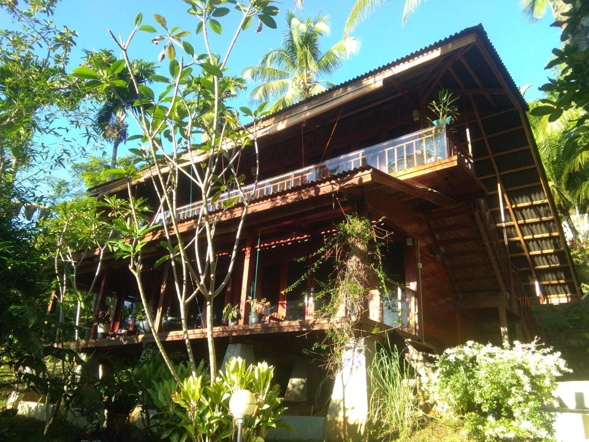 Air Manis Hillside Villa Cafe & Resto Padang  Extérieur photo